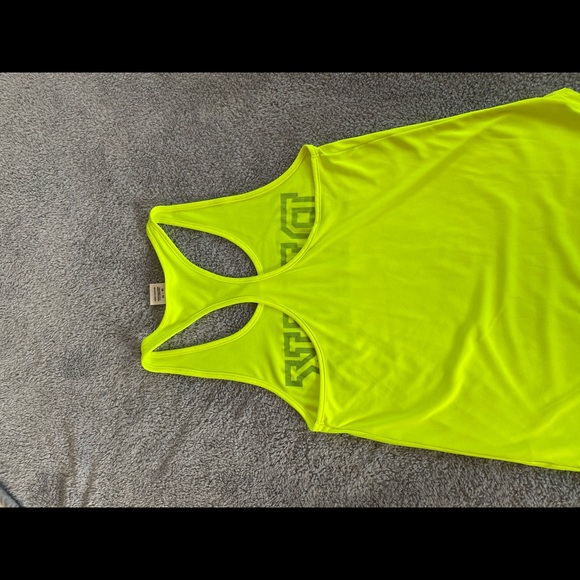 Victoria Secret PINK workout shirt - Picture 4 of 4